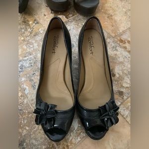 Peep toe, black, heels